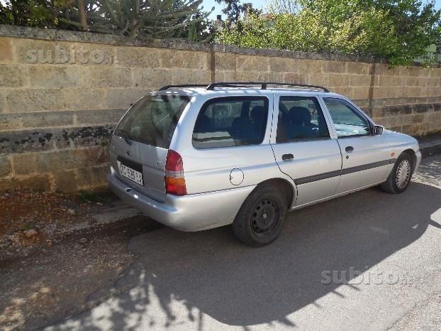 Ricambi Ford Escort In Quattromiglia F R Zum Verkauf