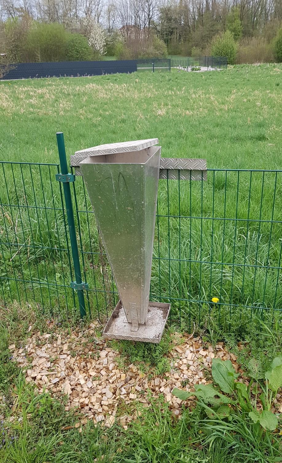 H Hner Puten Enten Futterautomat In Braunau Am Inn F R Zum