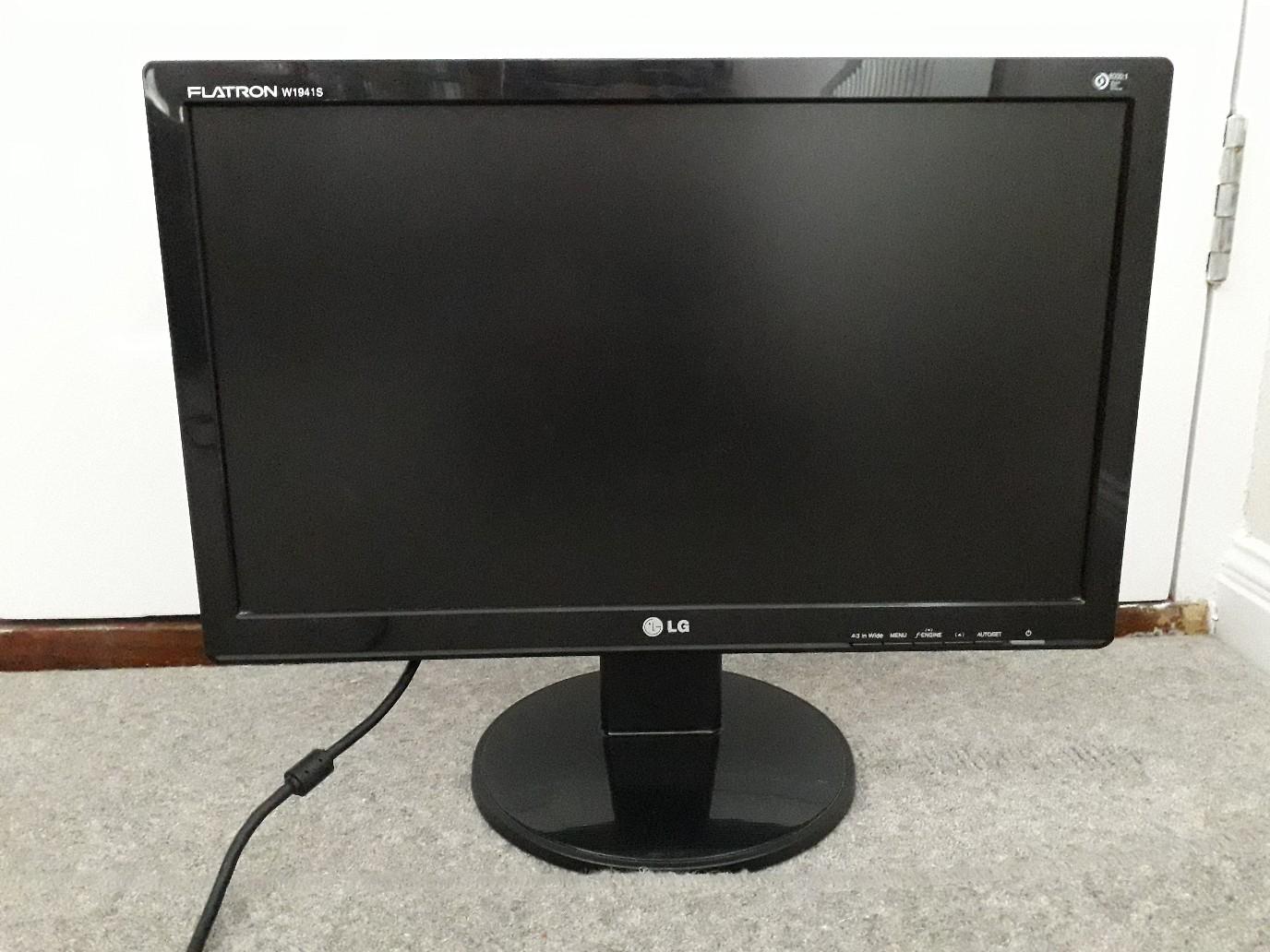 Lg Flatron W S Computer Monitor In B Birmingham F R