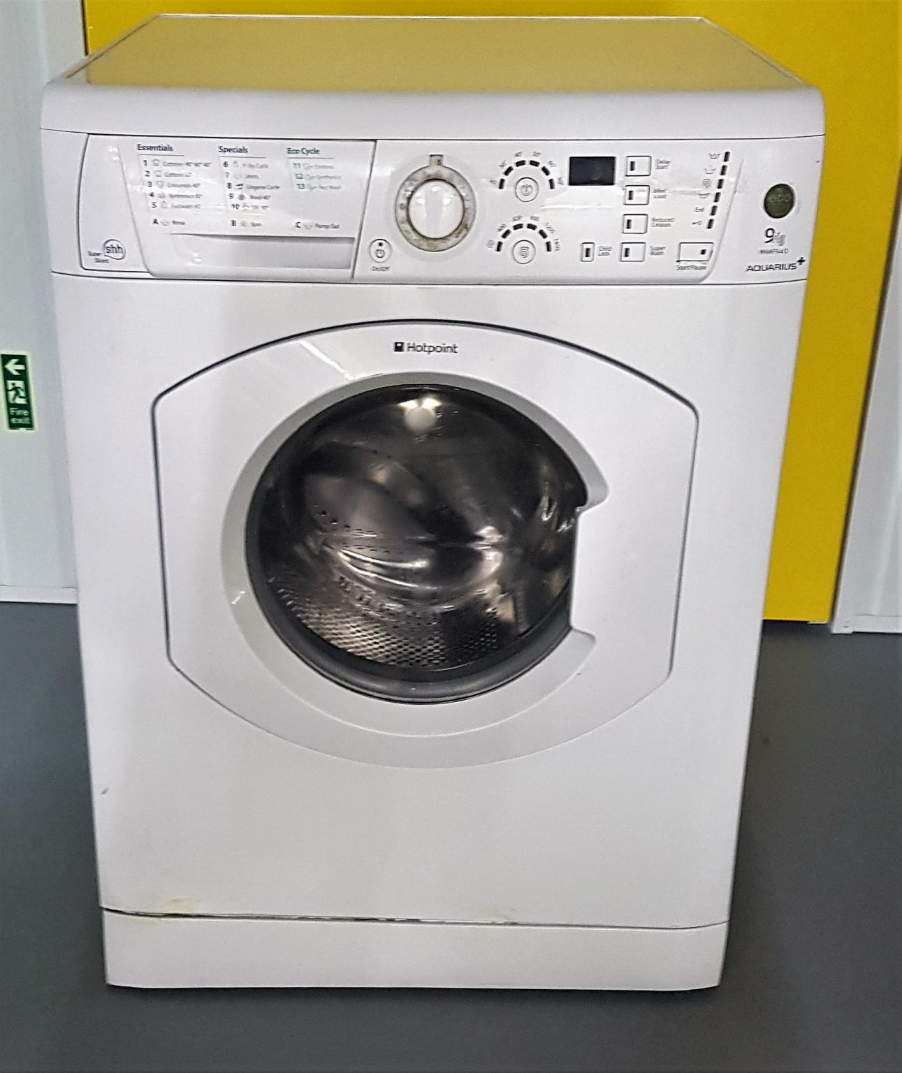 Hotpoint Aquarius 9kg Washing Machine In TW8 London For 105 00 For