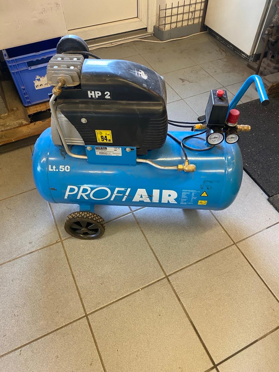 Profi Air Kompressor in 6463 Karrösten für 50 00 zum Verkauf Shpock AT