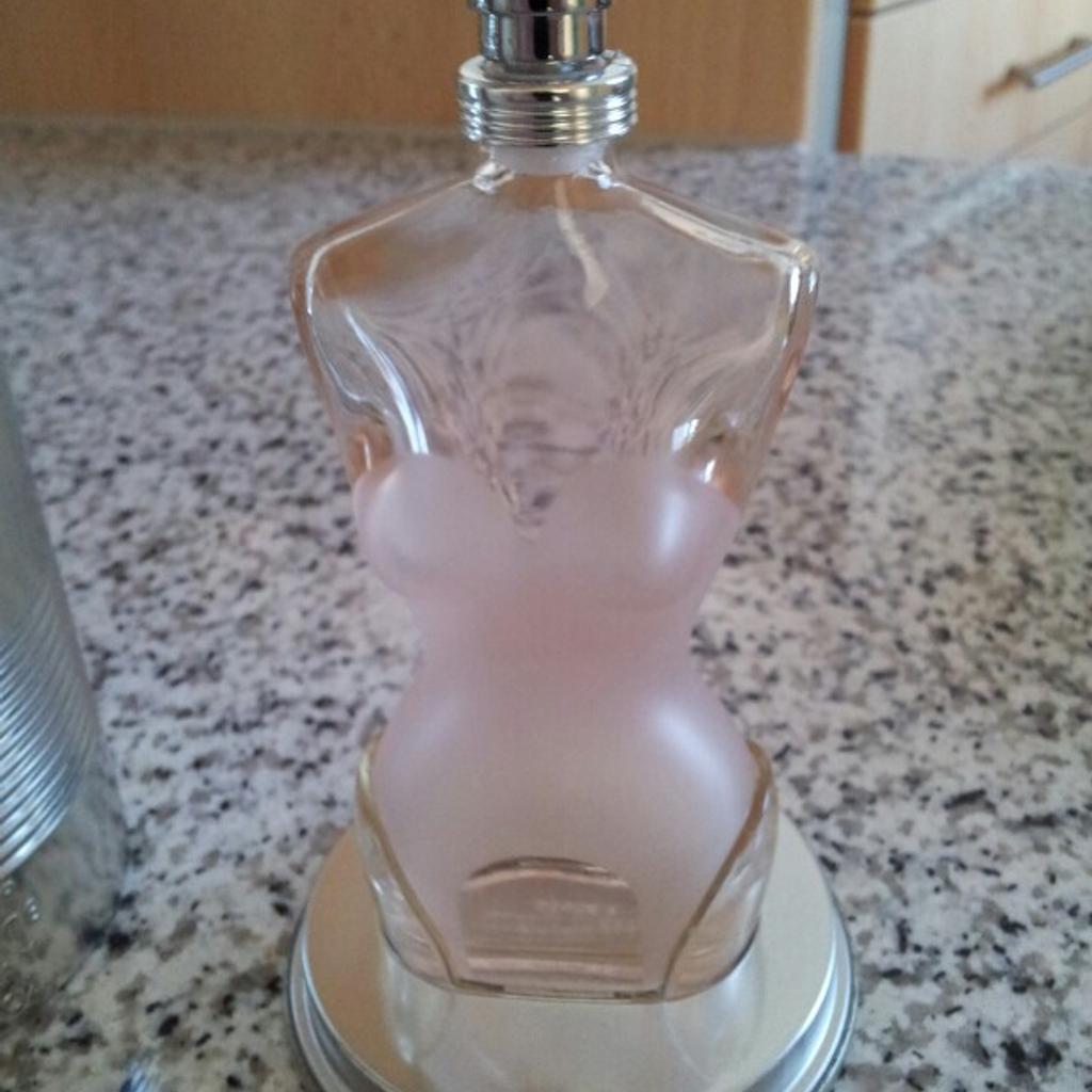Jean Paul Gaultier Parfüm Flasche ( leer in 72655 Altdorf für 5,00