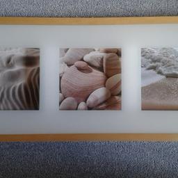 Rahmen mit drei Fotos
Steine-Sand-Meer
mit Aufhängung