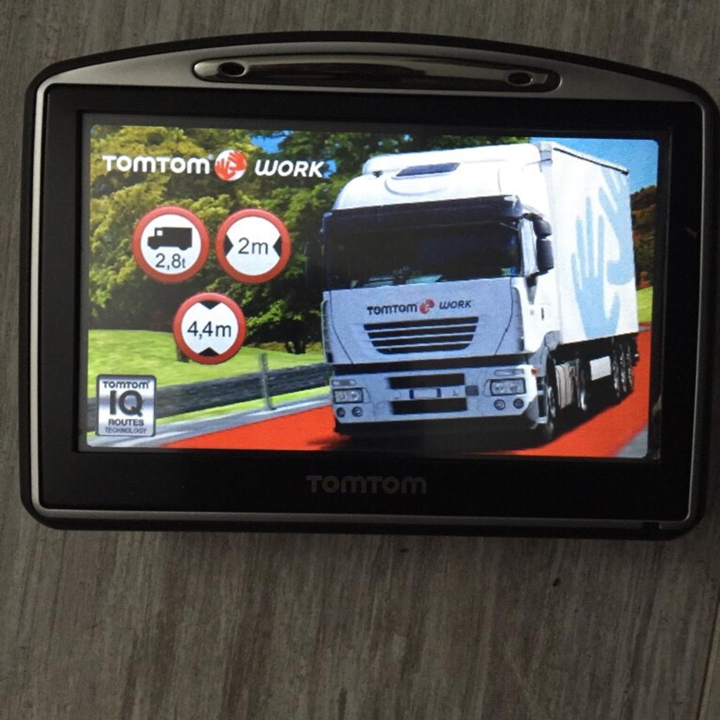 Tomtom 730 T Europa Truck Inkl Blitzer in 47169 Duisburg for €80.00 for