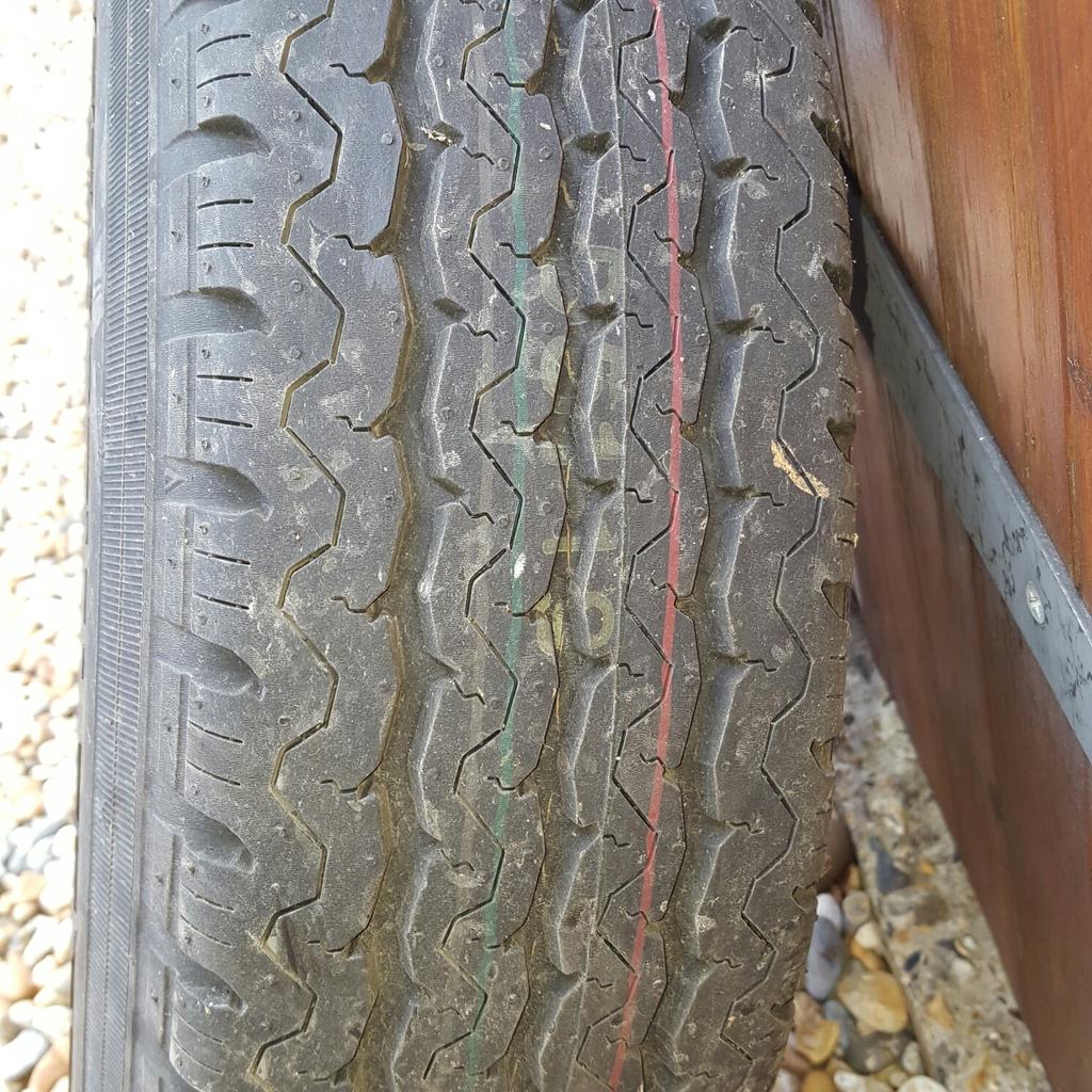 Caravan spare wheel + tyre ! in CT6 Bay für £ 20,00 zum Verkauf Shpock AT