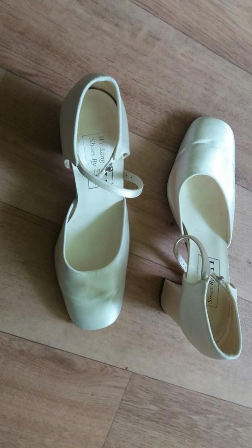 Buy & Sell West Midlands Birmingham - Photos for Cream wedding shoes - size 5