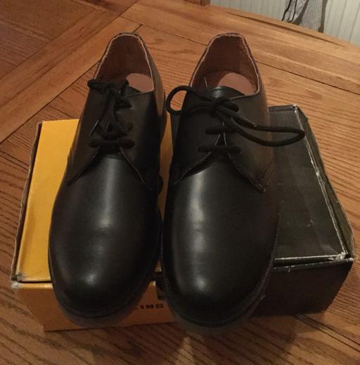 Buy & Sell Dorset Bournemouth, Christchurch and Poole - Photos for Men's black Sterling safety shoes. Size 9