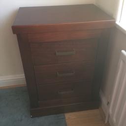 Solid wood Chester with four drawers and bedside with three drawers good condition collect from rm9 colour brown