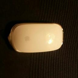 Vendo mouse Apple wireless modello A1296 usato pochissimo, con la sua scatolina.
Consegna a mano in zona Ripamonti.