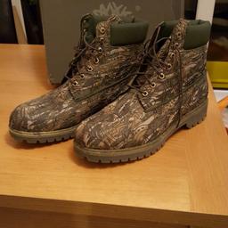 Camoflauge boots brand new