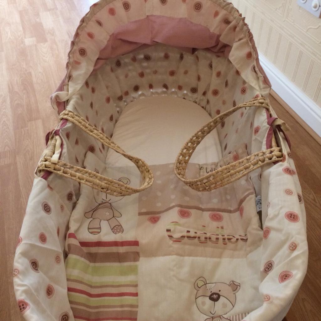 Moses basket and stand in WF9 Hemsworth for £23.00 for sale Shpock