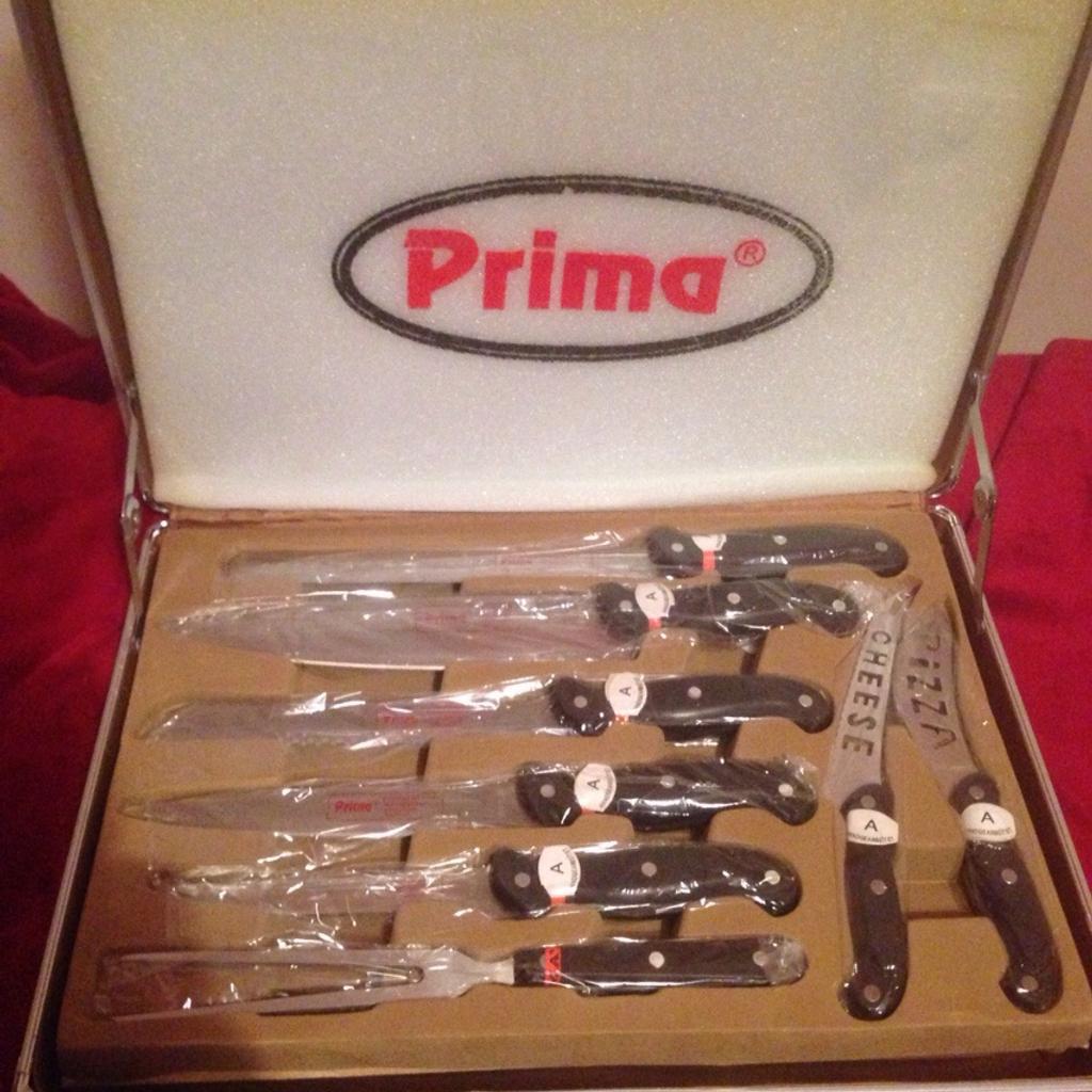 Prima knife set in case read descrip in B27 Solihull für 10,00 £ zum