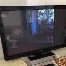 Gut erhaltener Panasonic TV in schwarz 105 cm Diagonale!
