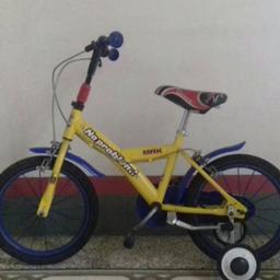 Vendo bicicletta da bambino (dai 4 a i 6 anni) 
Provvista anche di rotelle.
Per info o altre foto 3464783384