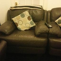 A brown leather sofa for sale which consists of a 2, 1 and 3 piece including the pillows very good condition,

07401544465
07581142392