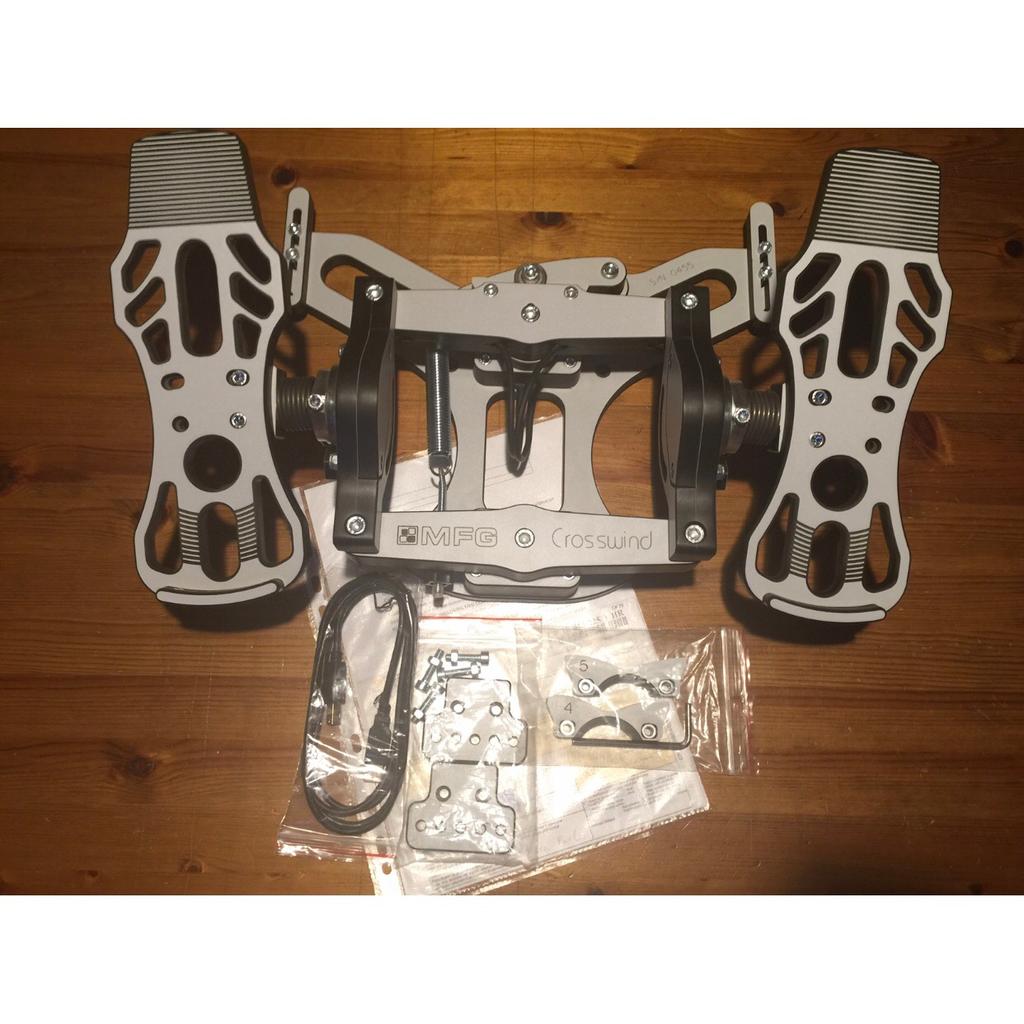 MFG CROSSWIND RUDDER PEDALS FOR PC in GL2 Gloucester für 210,00 £ zum ...