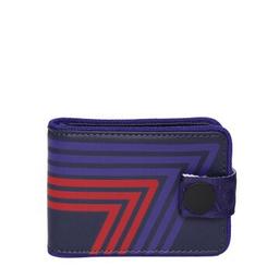Measurements for one size: height 8,5 cm (3.5″), length 11,5 cm (4.5″), depth 2 cm (1″)
Finish: various pockets and card compartments, banknote compartment/compartments, tabs with snap fastener

Das ist neu!
Extras: logo print
Material: polyester

Verfügbar bis October 1, 2017