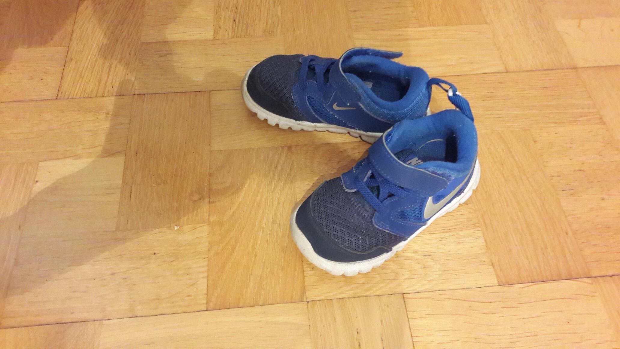 kinderschuhe nike blau