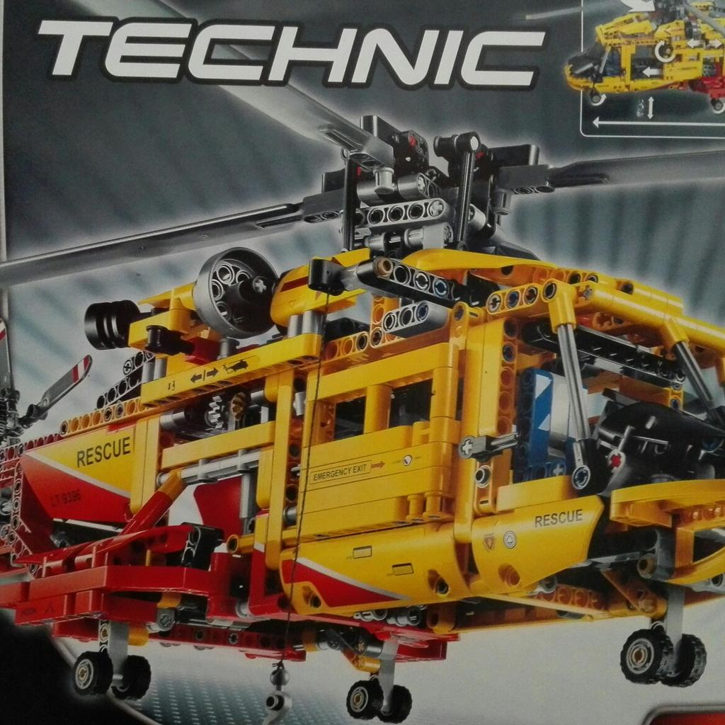 Natale Lego technic 9396 ELICOTTERO NUOVO in 20098 San Giuliano Milanese  für 170,00 € zum Verkauf