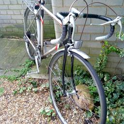 I've been using it until this last month but I'm not going to use it anymore. 

It works well but has the rear tire flat, it needs a tube replacement.

To pick up at Ealing Broadway Station or nearby.
