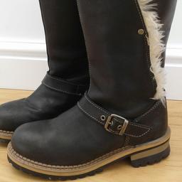 Caterpillar Anna boots, worn twice. Size 5. Very good condition bought £120 originally bargain buy