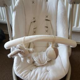 Mamas and papas baby starlight swing, excellent condition and perfect working order. Paid £119 for it 4 months ago so no silly offers!