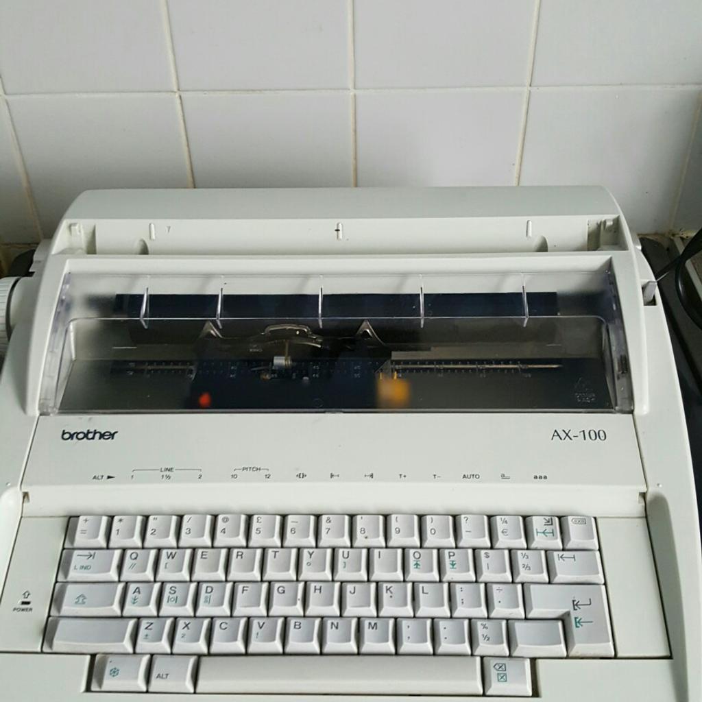 Brother AX100 Electronic Typewriter in CV6 Coventry for £25.00 for