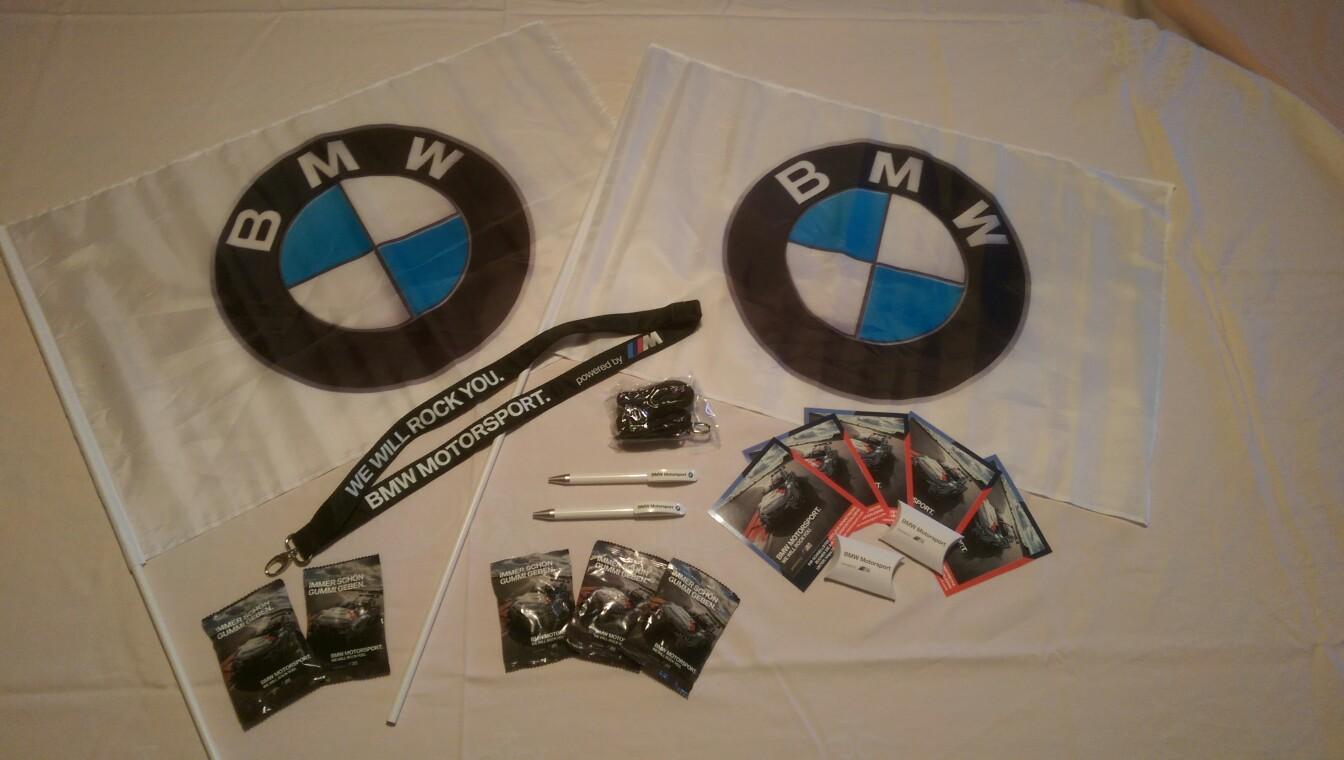 BMW M Motorsport Fan-Set in 93053 Regensburg für € 35,00 zum
