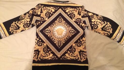 Buy & Sell Commercial Road East London - Photos for Versace Jumper
