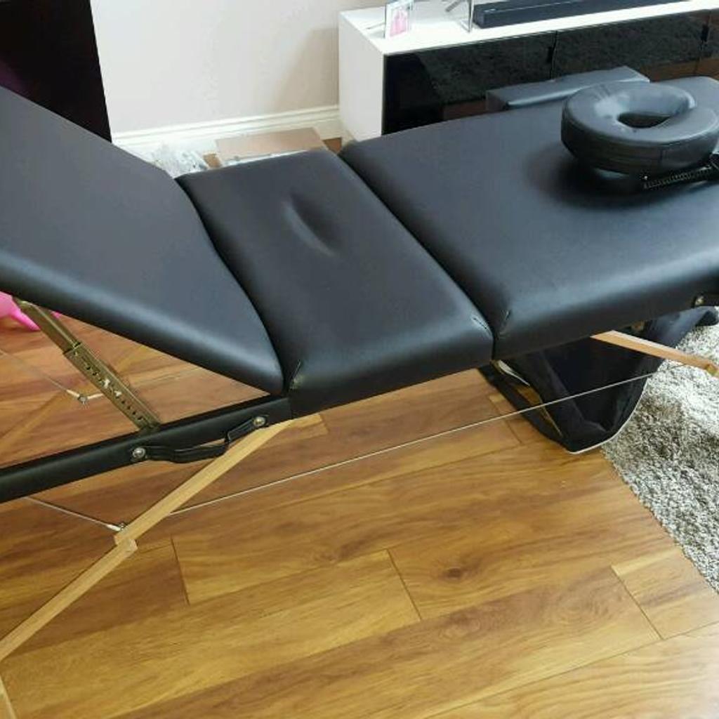 serenity beauty massage table brand new in M6 Salford für 39,00 £ zum