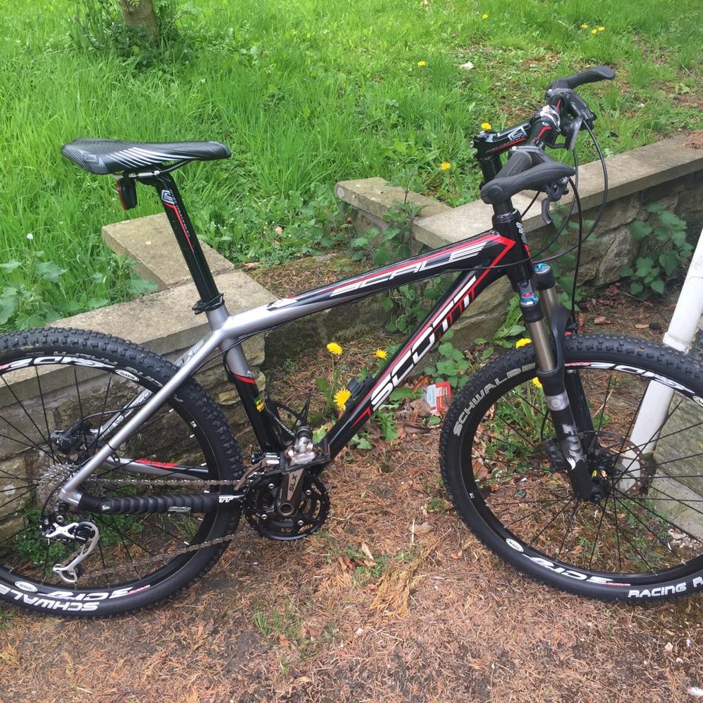 Scott scale 30 carbon fibre hard tail MTB in WF15 Liversedge for