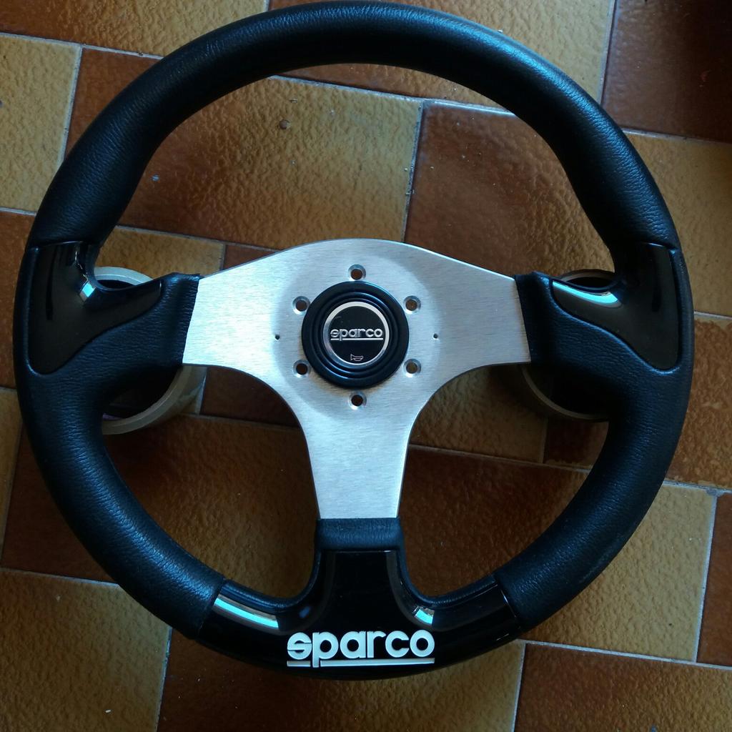 Volante Sparco P222 Nero in 73040 Acquarica del Capo für 60,00 € zum  Verkauf