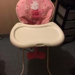 Girls light pink Graco bunny highchair.
Excellent condition.
