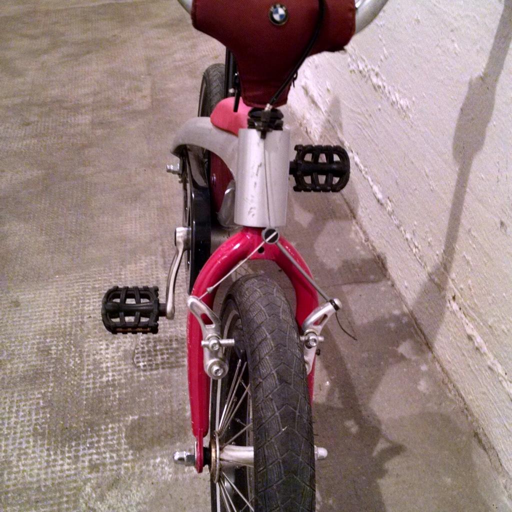 BMW Kidsbike Laufrad / Fahrrad 14 Zoll in 80339 Mnchen fr 115,00  zum  Verkauf | Shpock DE