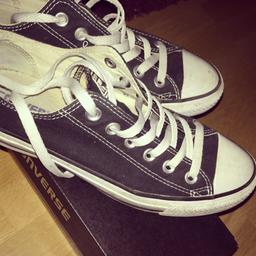 Original Chucks
Farbe: schwarz
Gr: 39 UK: 6 (unisex)
Schuhe im guten Zustand