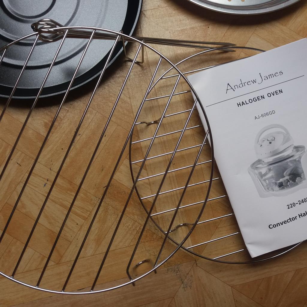 Andrew James Halogen oven accessories in DH4 Herrington for £10.00 for