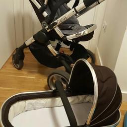 I candy peach, carry cot and seat. Includes rain cover. Minor wear and tear. Folding mechanism needs replacing but your local Tommys buggy shop will fix it. Open to offers. NO TIME WASTERS PLEASE. NEED GONE (location: CLAPHAM JUNCTION) can be delivered if local.