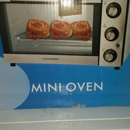 1 year old. Good condition. Dont need it anymore as have an oven in my new house.
Cooks nicely chicken, pizzas...