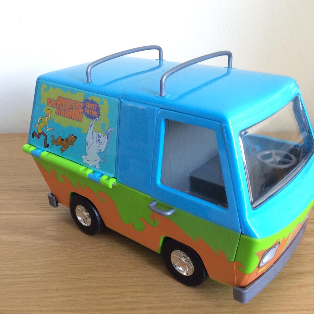 Scooby Doo Mystery Machine Van in TN12 Wood for £10.00 for sale | Shpock