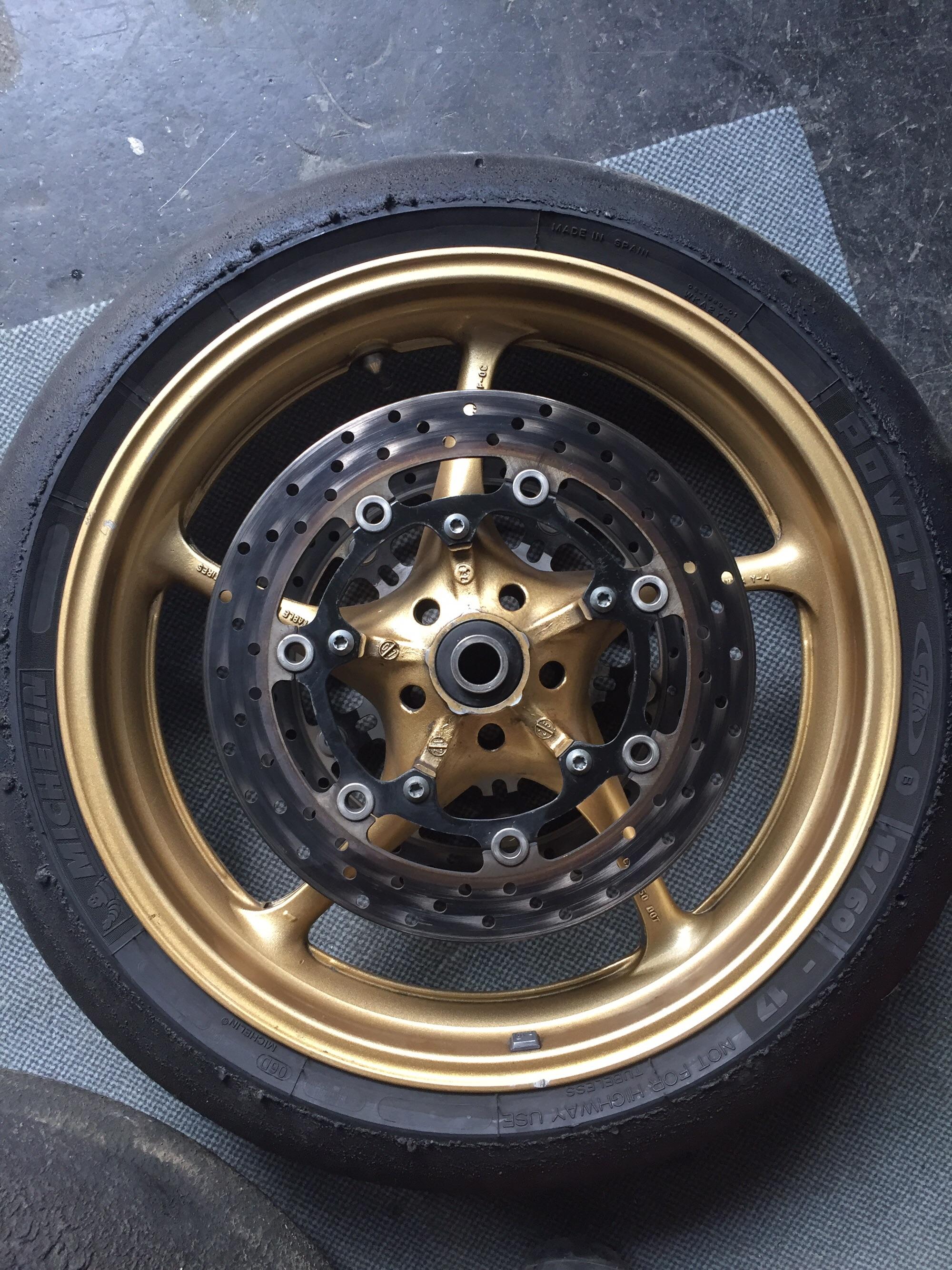 Yamaha R6 Rj11 Felgensatz gold in 5500 Bischofshofen für € 650,00 zum ...