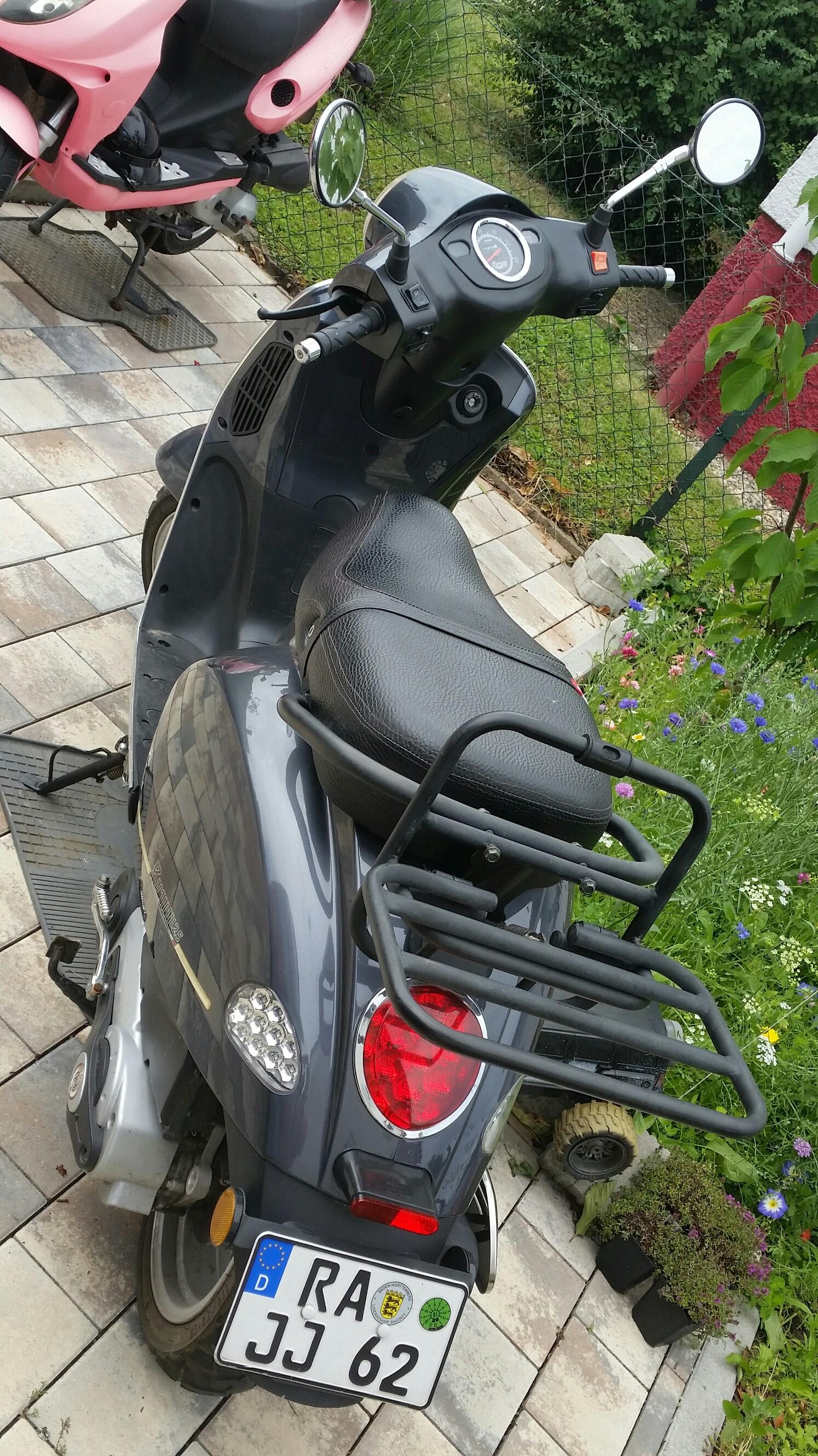 sch-ner-125er-roller-mit-erst-2-500-km-in-76437-rastatt-f-r-899-00
