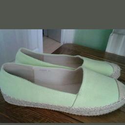 Ladies lime green canvas shoes worn once. Size7/41
