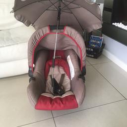 Jeep car seat with umbrella good condition,