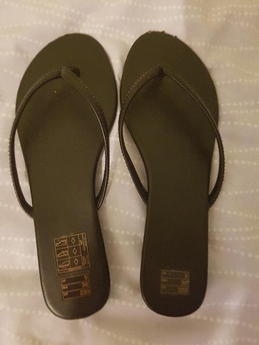 Buy & Sell North West London Harrow - Photos for Flip Flops