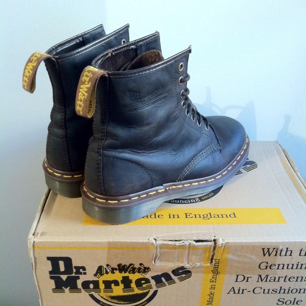 Dr martens outlet a 40 anni