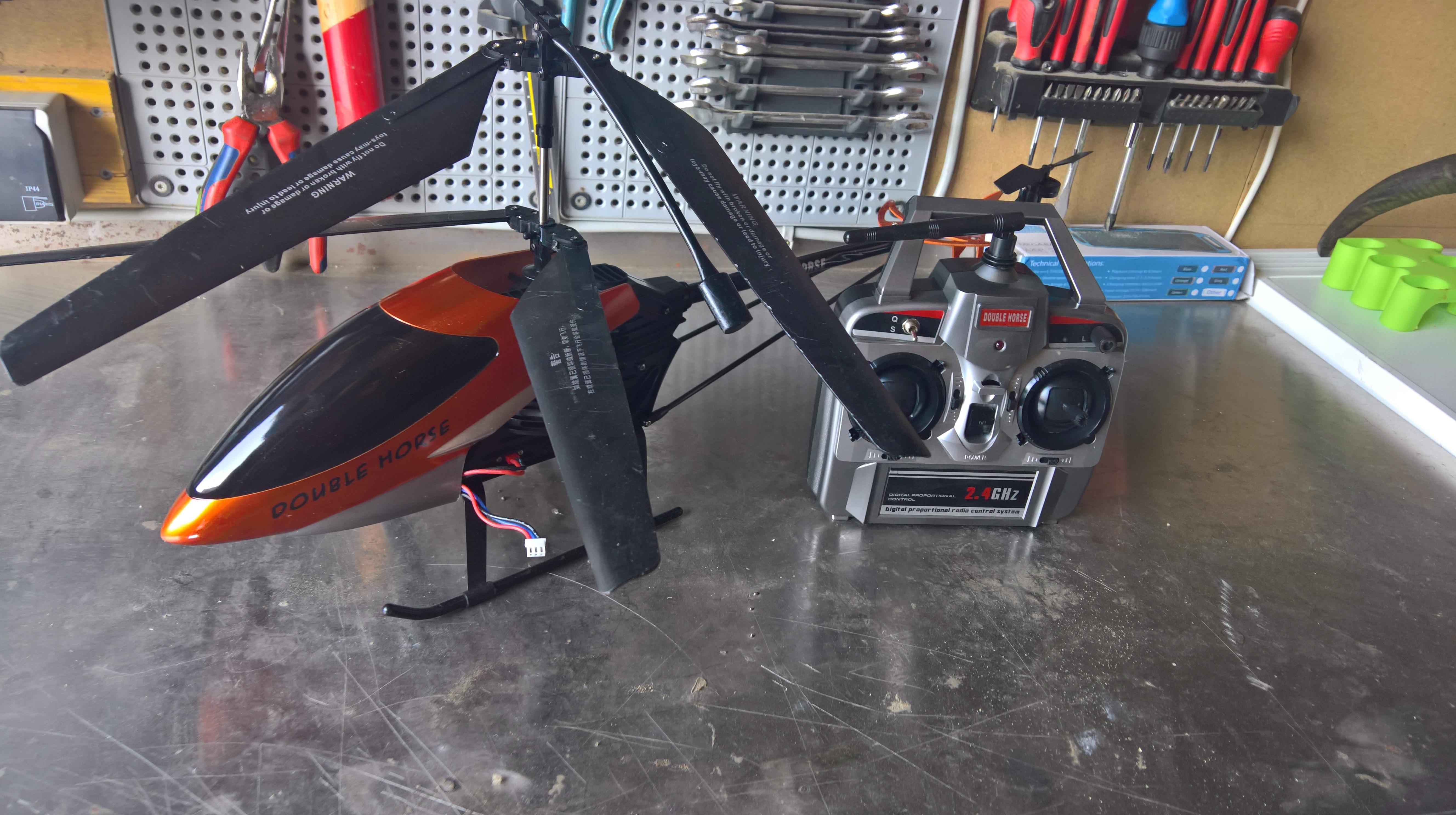 XXL RC 2,4 Ghz Hubschrauber Volcanoes in 8430 Wagna für 35,00 € zum