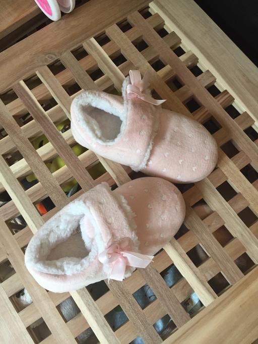Buy & Sell Harrow on the Hill North West London - Photos for Toddler slippers