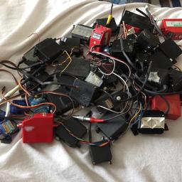 Joblot of 38 servos if you wish to know details pleas ring or message me +44 7506 726564