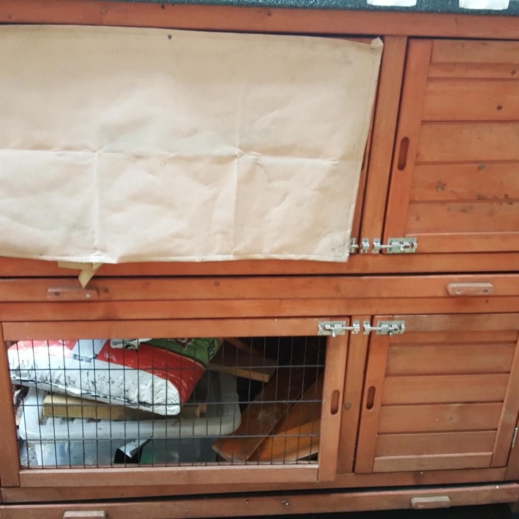Rabbit Hutch in N13 London for £40.00 for sale Shpock