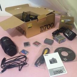 NIKON D700 Profi Kamera mit allen Zubehör,die in Fotos sehen kann.12400 Auslösungen